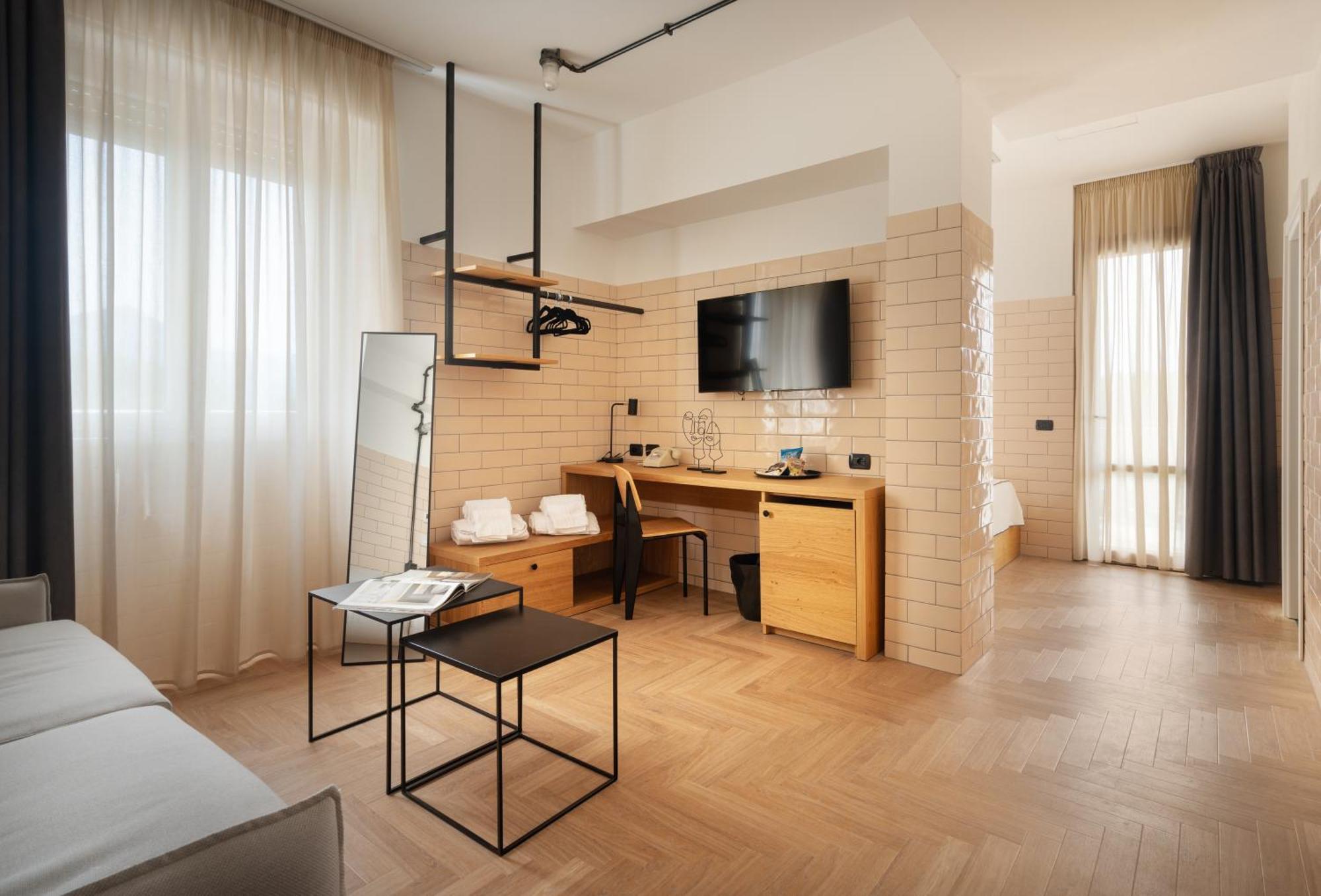 Re Versiliana Hotel 马里纳-迪-皮特拉桑塔 外观 照片