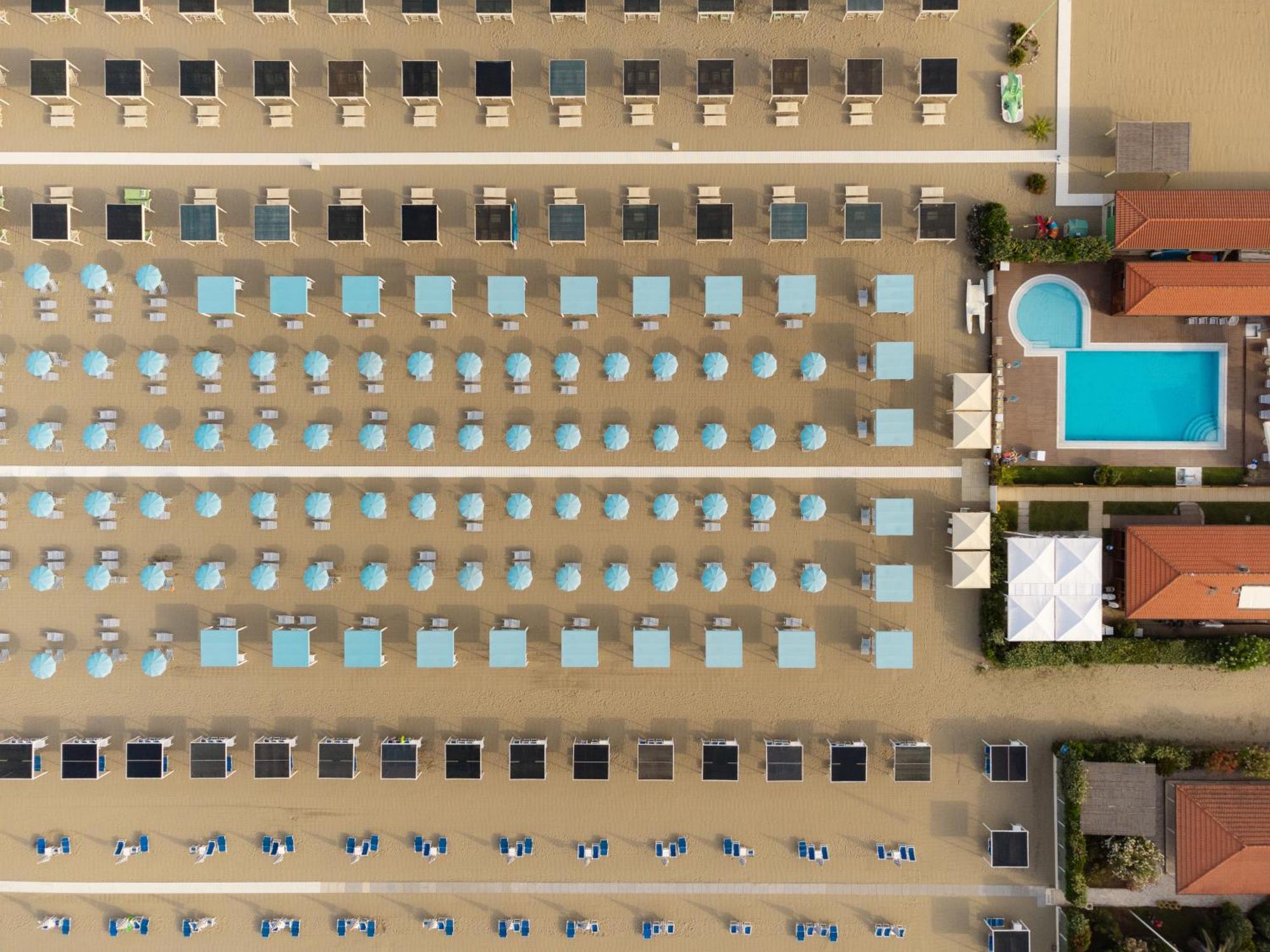 Re Versiliana Hotel 马里纳-迪-皮特拉桑塔 外观 照片