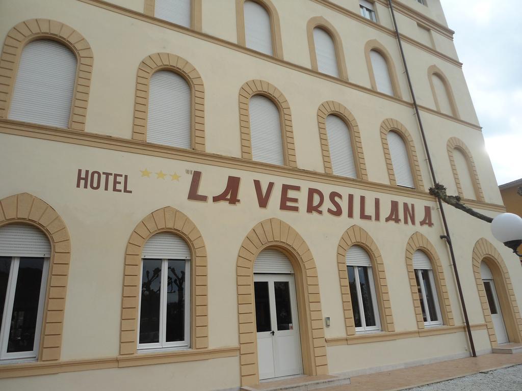 Re Versiliana Hotel 马里纳-迪-皮特拉桑塔 外观 照片